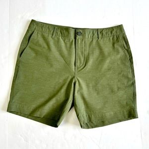Men’s Faherty All Day Shorts 7” Olive Green Size 34 Golf Beach Boating Hybrid